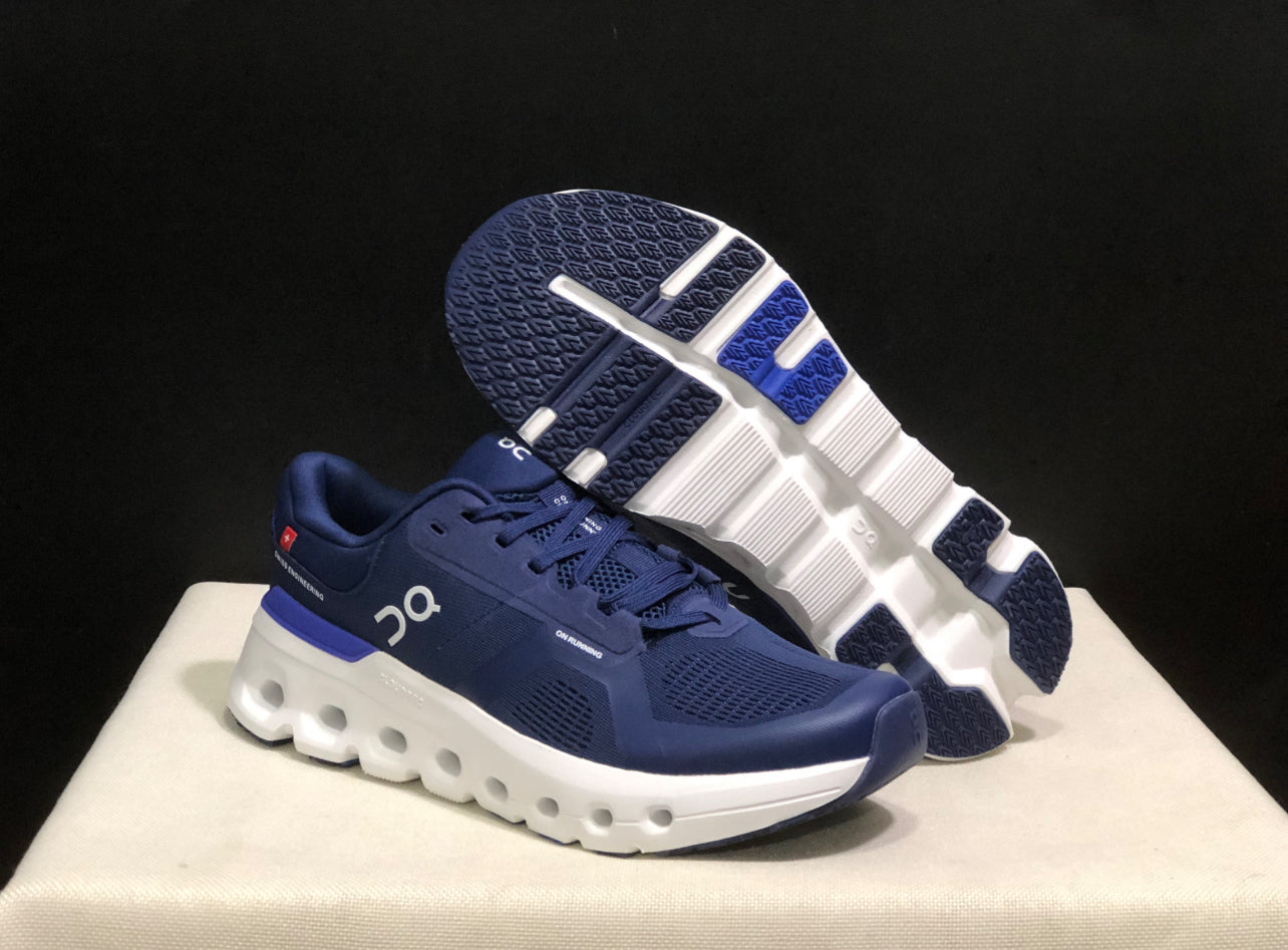 On Cloudrunner 2 “Azul Marinho”