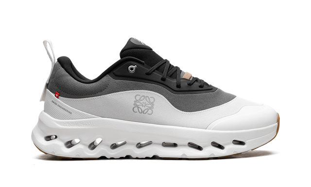 On Cloudtilt 2 "LOEWE - Black White"