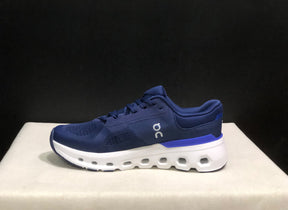 On Cloudrunner 2 “Azul Marinho”